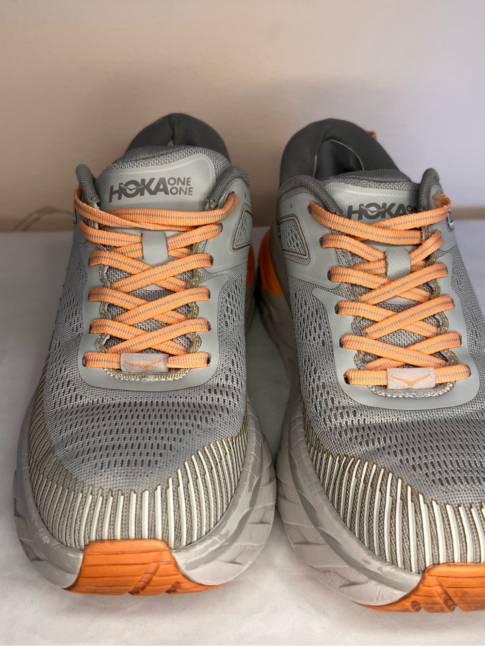 Hoka One One Bondi 7 Women's Sneakers - Size 8.5 US (Grey/Orange)